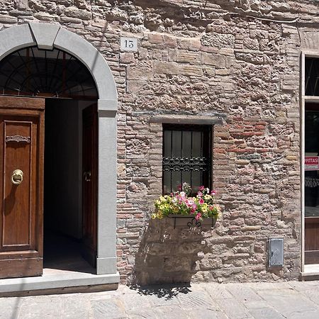 L'Inferno Di Dante Bed & Breakfast Gubbio Exterior photo