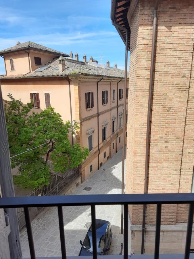 L'Inferno Di Dante Bed & Breakfast Gubbio Exterior photo