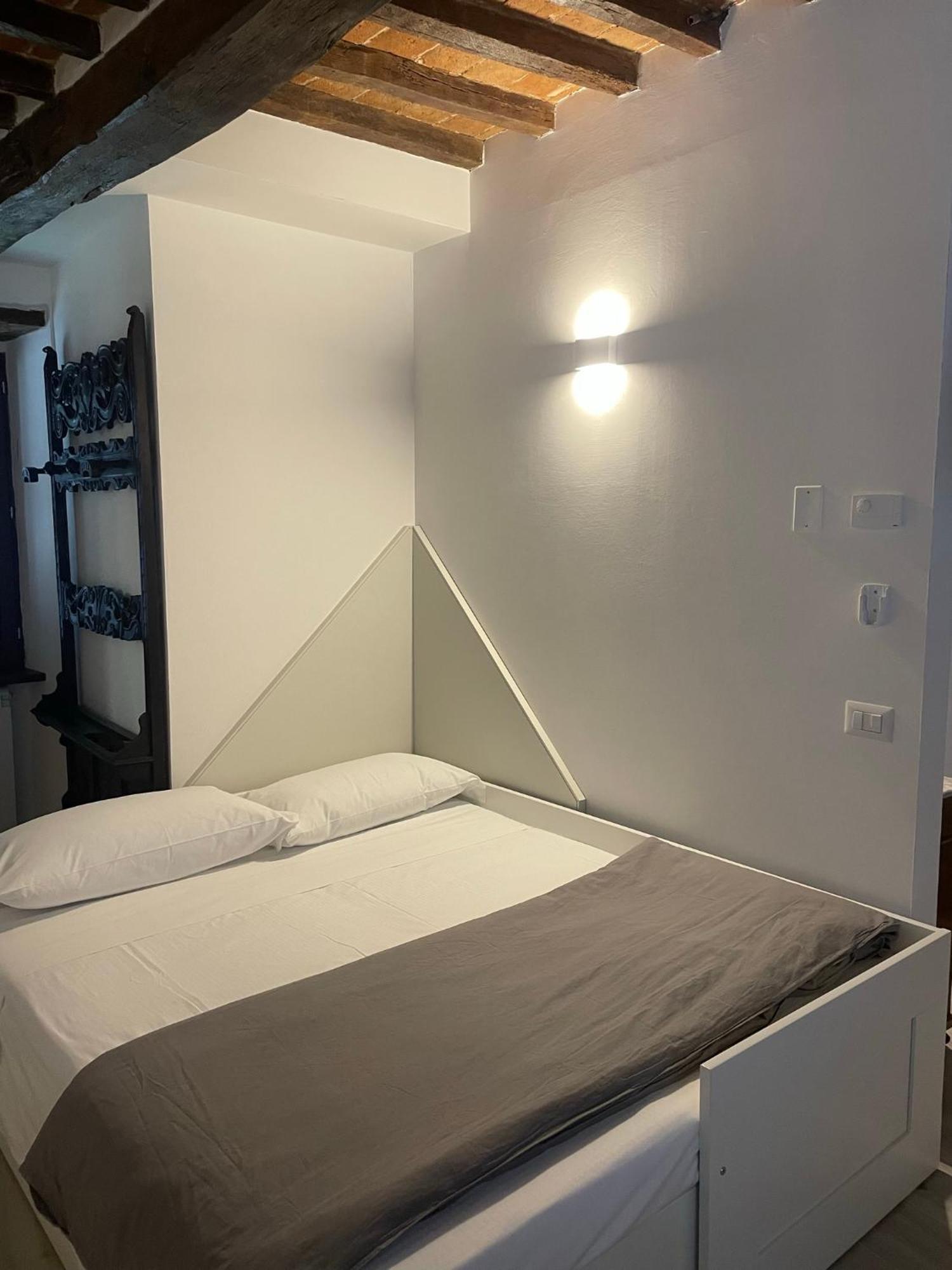 L'Inferno Di Dante Bed & Breakfast Gubbio Exterior photo